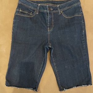 like new faded glory bermuda jean size 10